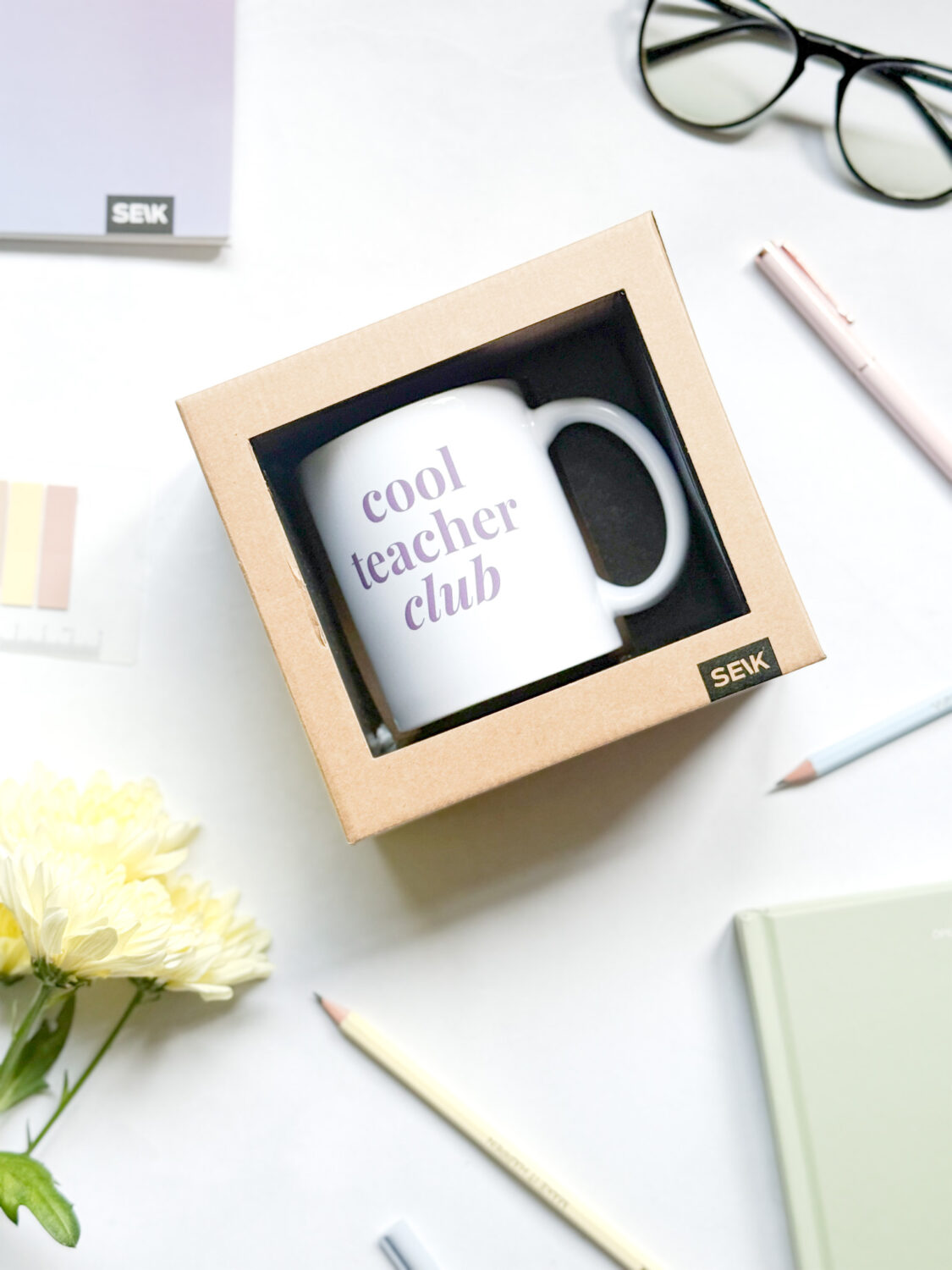 Mug désign “Cool Teacher Club” – Image 3